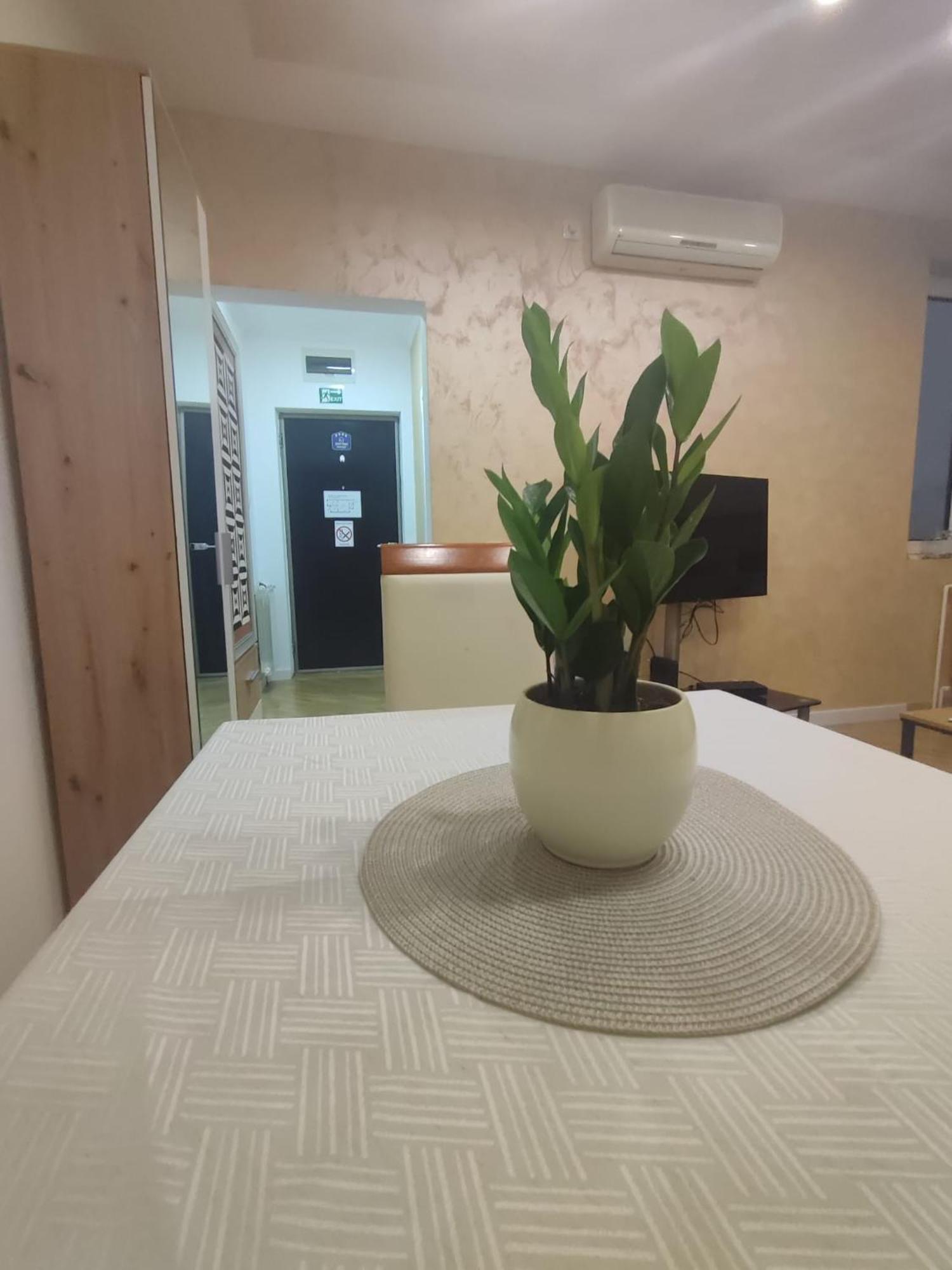 City Lights Lux Apartamento Belgrado Exterior foto