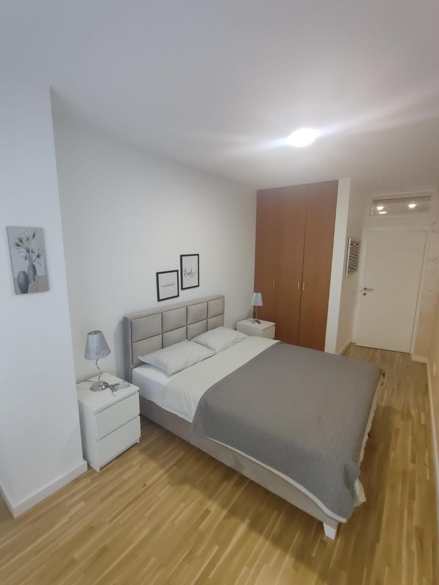 City Lights Lux Apartamento Belgrado Exterior foto